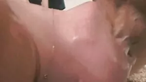 Skinny Dippin', Coochie Lickin' Lesbian 3some