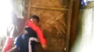 BF ඇගේ දියණිය සමඟ කූගර්ට වංචා කරයි