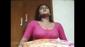 BRAZZERS Kitchen Fairy Lexi පිරිසිදු කිරීමේදී ඉස්කුරුප්පු කරන ලදී